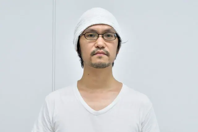 子安 秀明