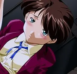響 佳恵
