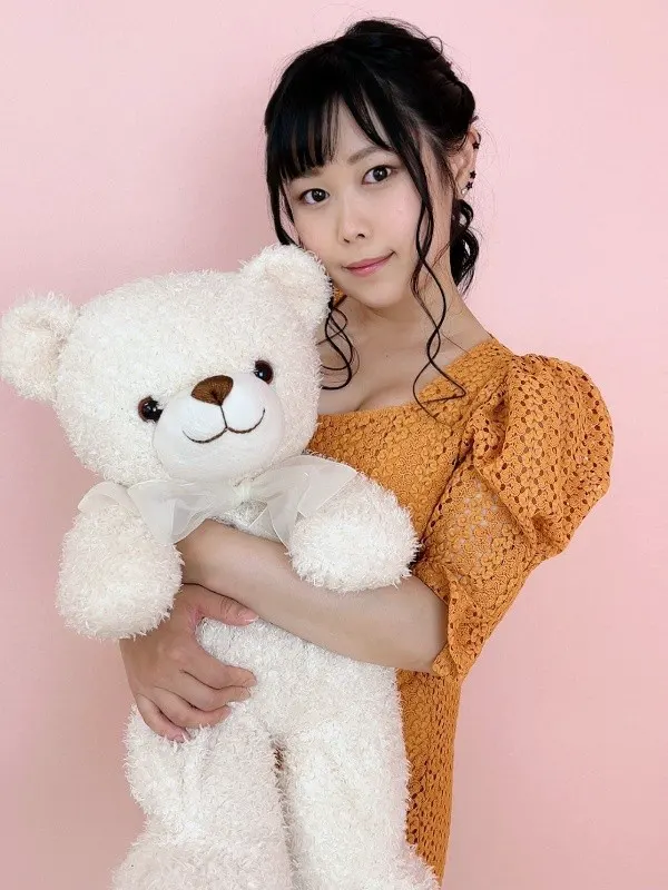 森元唯衣