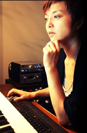 井内舞子