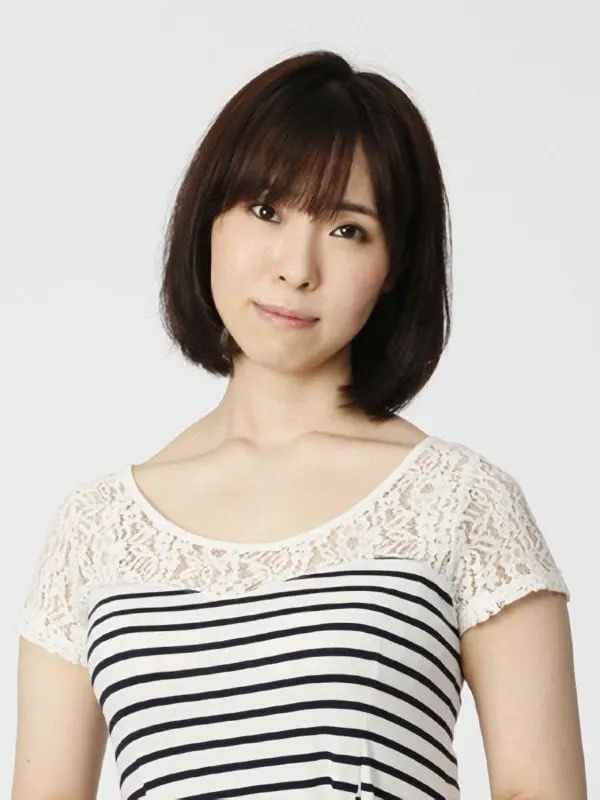 片倉ひな